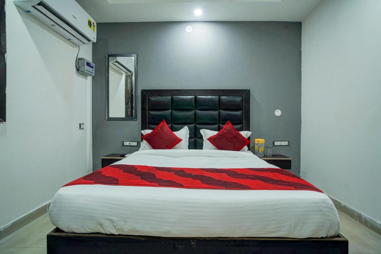 Hotel Green Snapper'100 M From Delhi University Near Isbt Kashmiri Gate Nueva Delhi Exterior foto