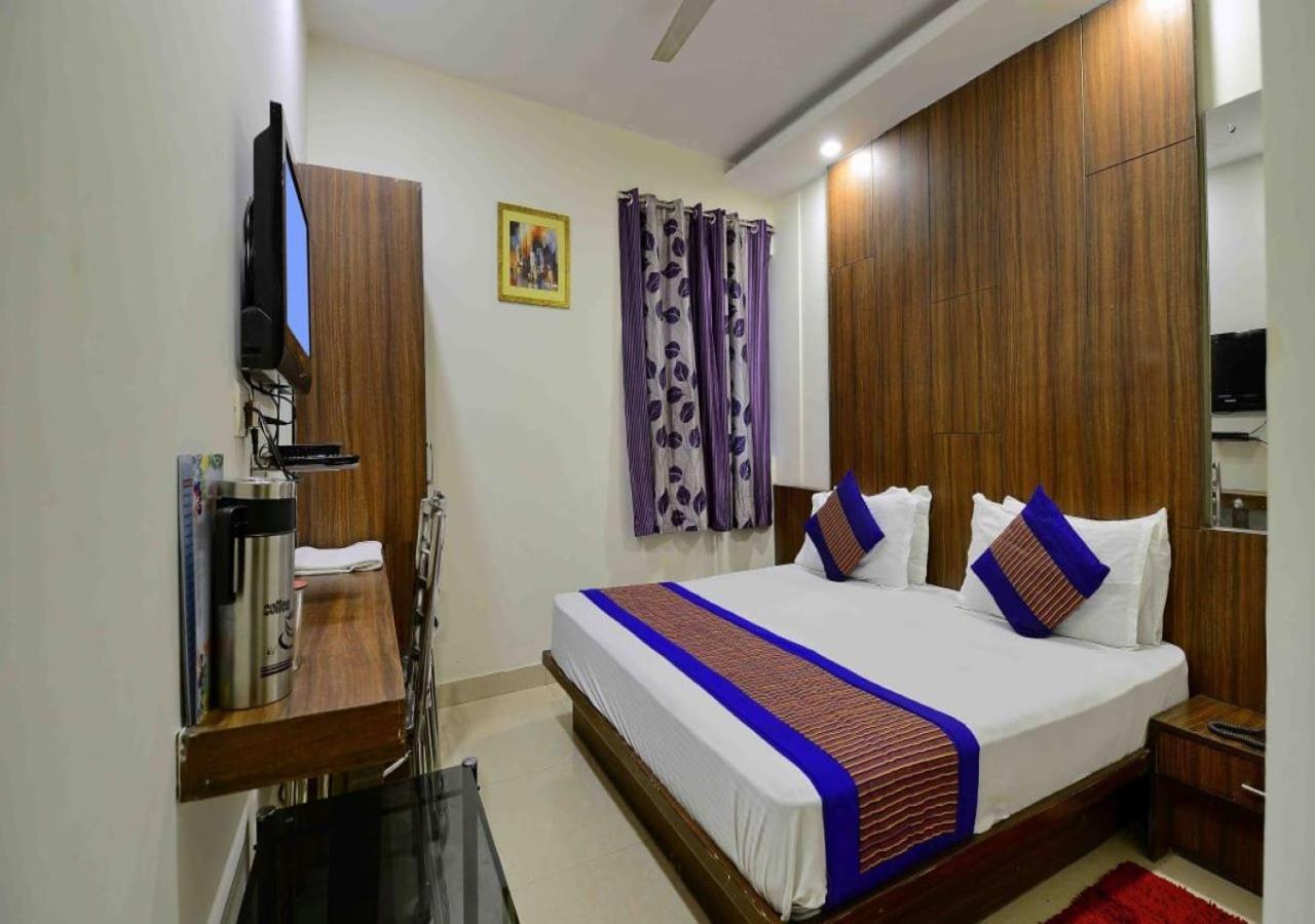Hotel Green Snapper'100 M From Delhi University Near Isbt Kashmiri Gate Nueva Delhi Exterior foto