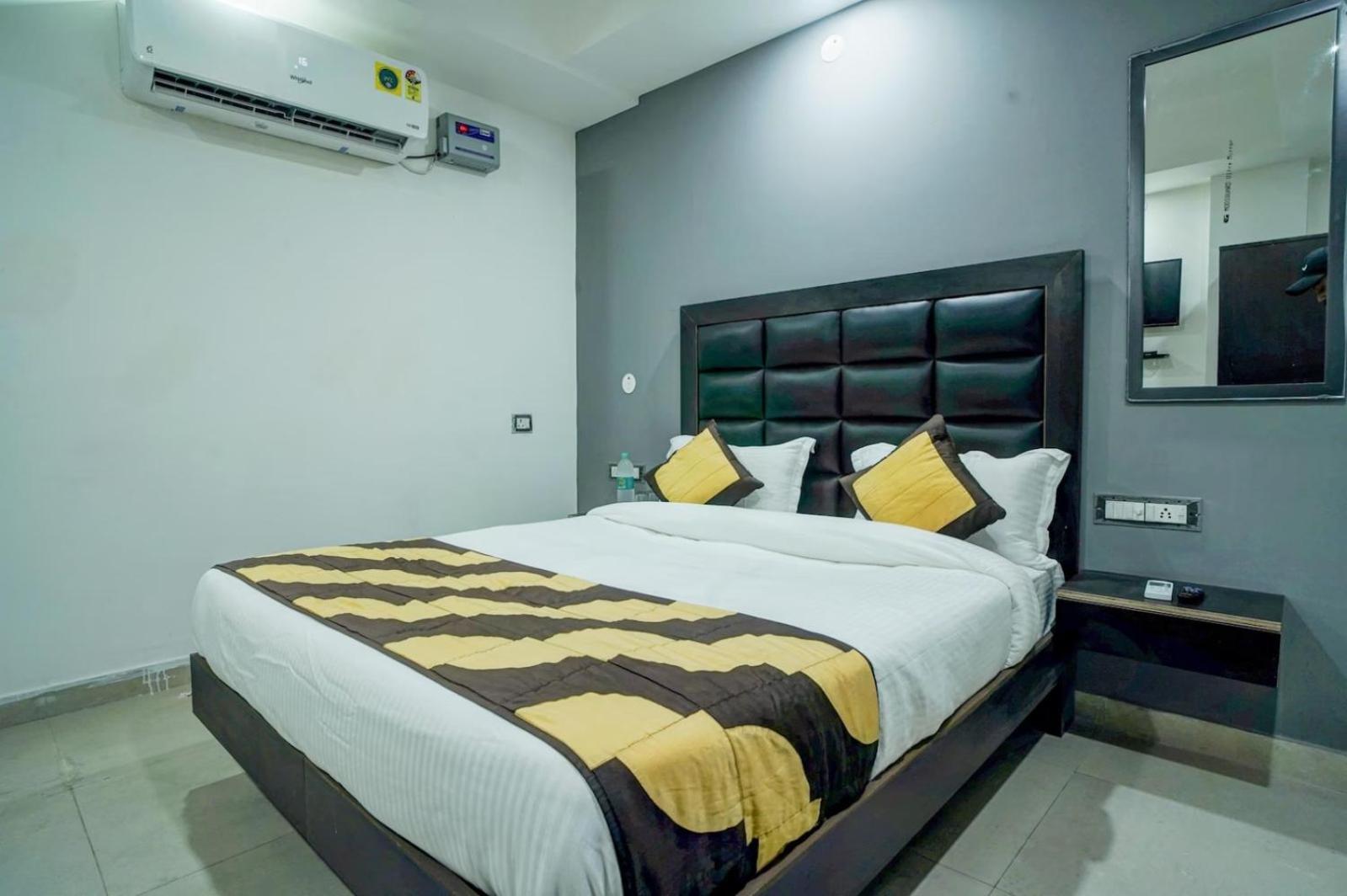 Hotel Green Snapper'100 M From Delhi University Near Isbt Kashmiri Gate Nueva Delhi Exterior foto