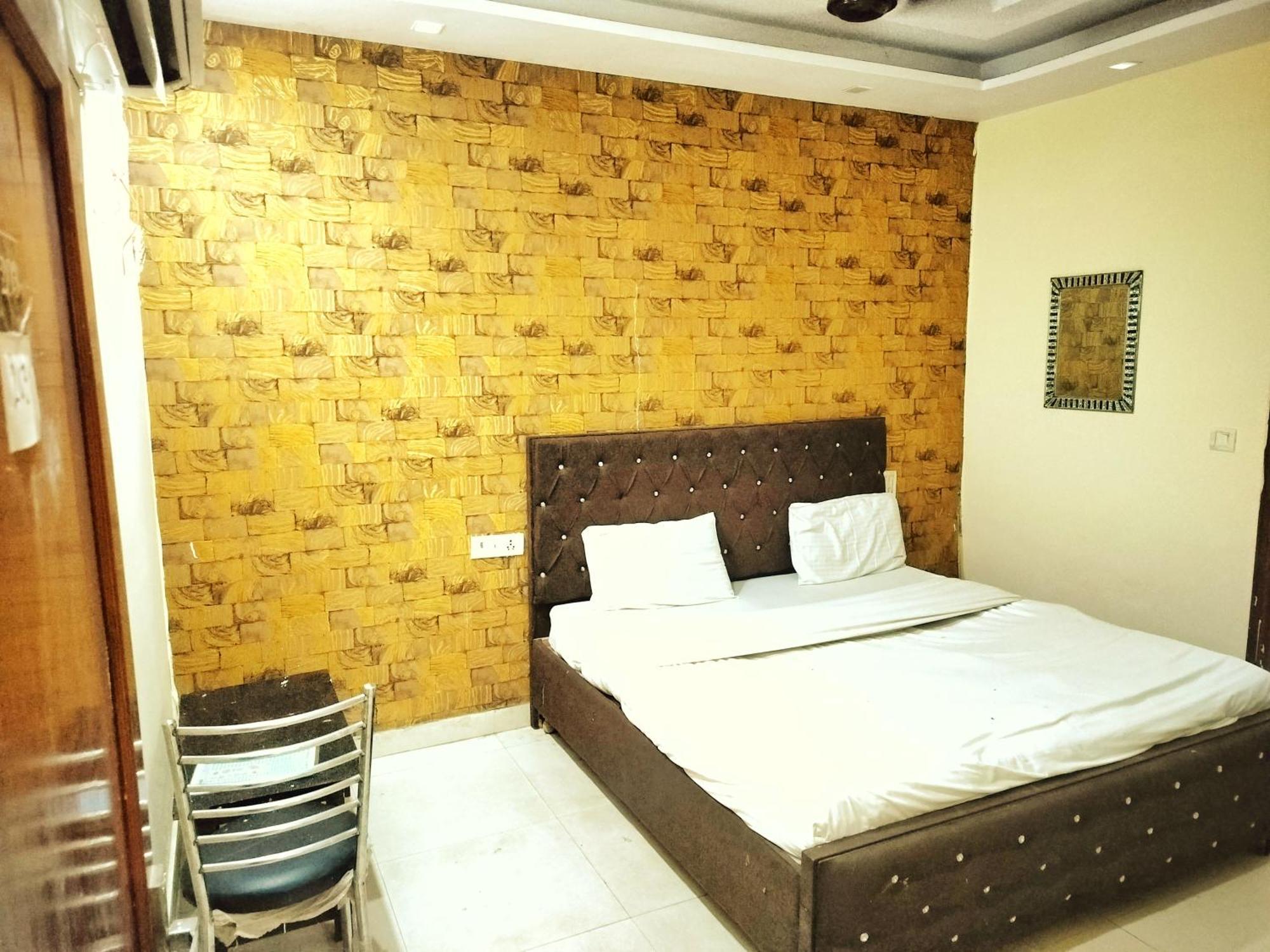 Hotel Green Snapper'100 M From Delhi University Near Isbt Kashmiri Gate Nueva Delhi Exterior foto