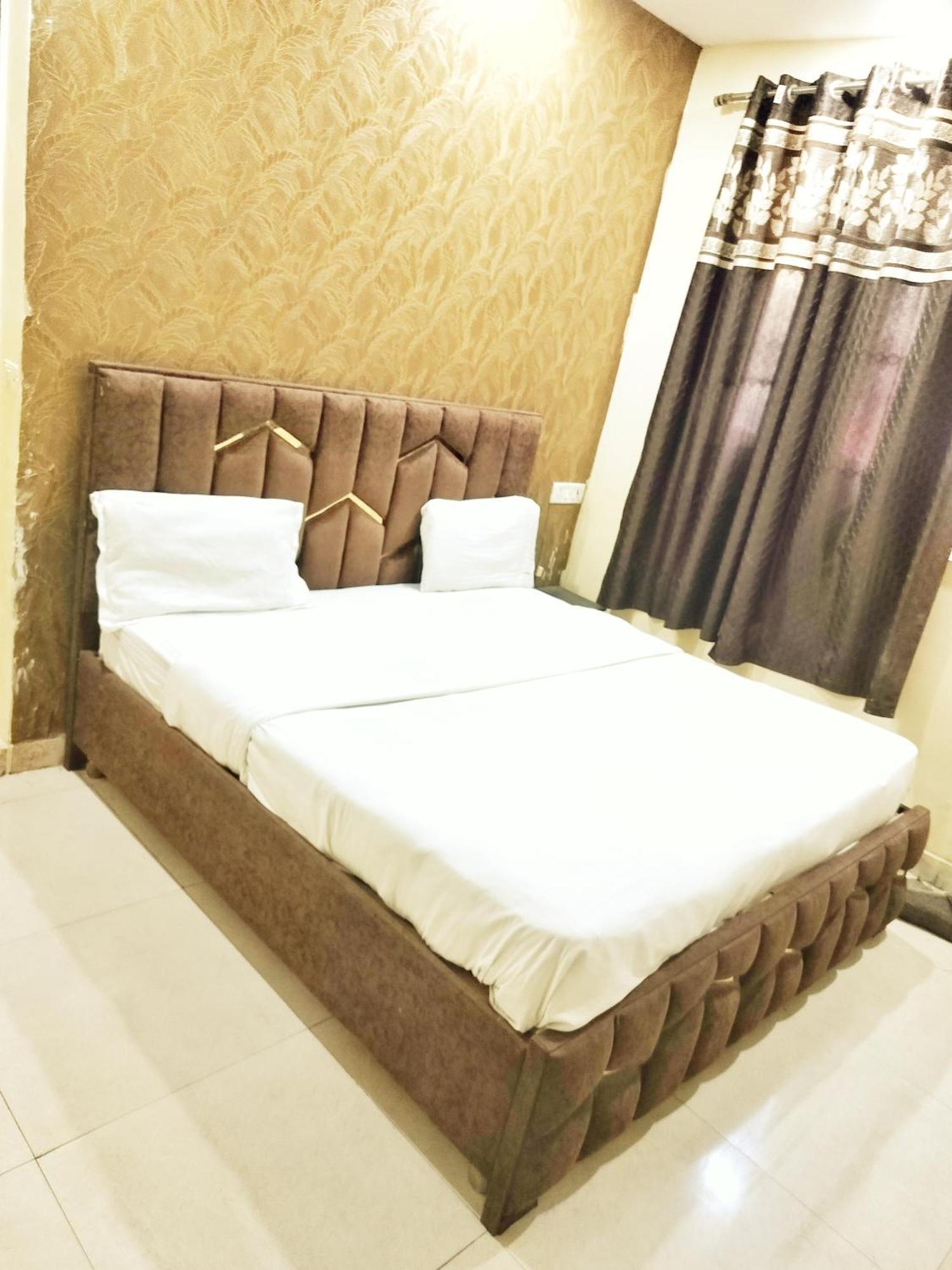 Hotel Green Snapper'100 M From Delhi University Near Isbt Kashmiri Gate Nueva Delhi Exterior foto