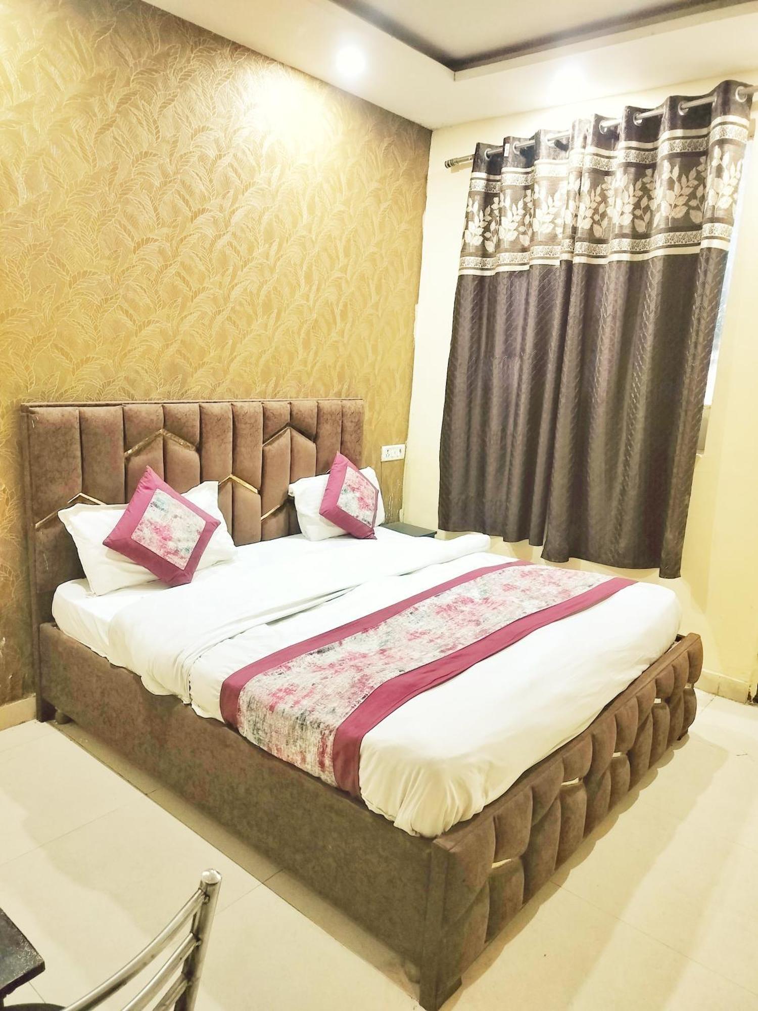 Hotel Green Snapper'100 M From Delhi University Near Isbt Kashmiri Gate Nueva Delhi Exterior foto
